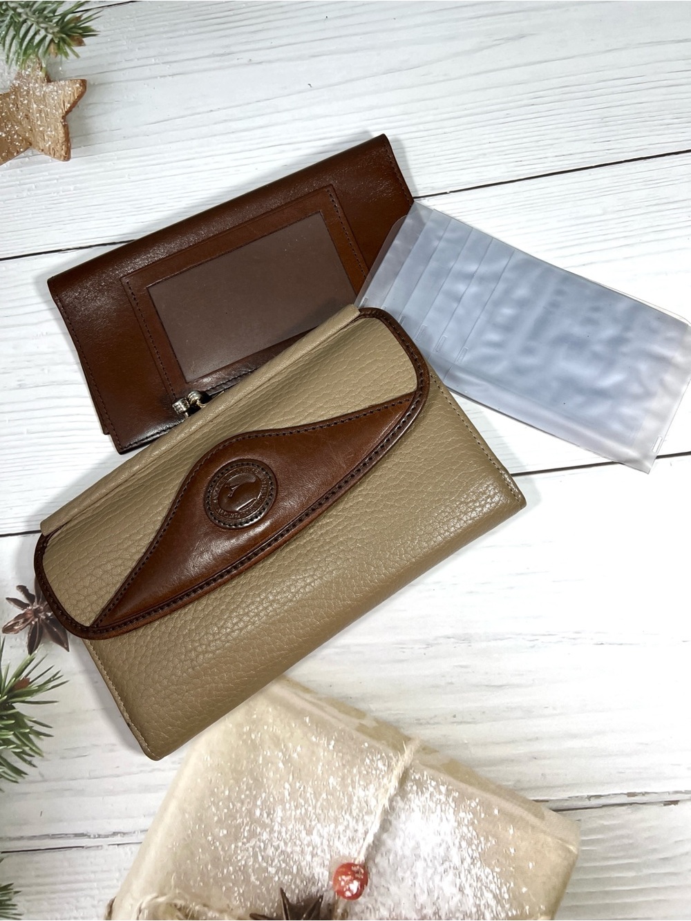 🦆 DOONEY & BOURKE AWL PEBBLED TRIFOLD KISSLOCK POUCH WALLET IN TAUPE AND BROWN
